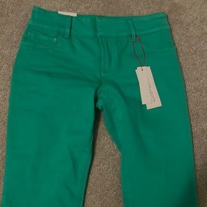 Alice and Olivia green jeans 27
